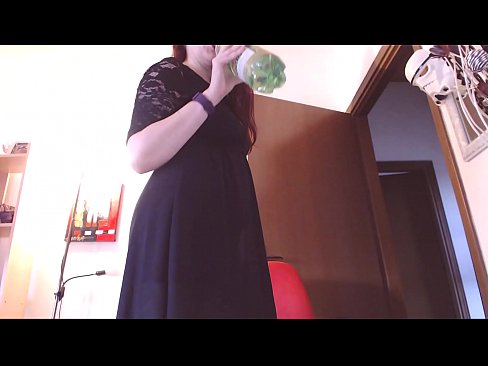 ❤️ Un escravo sumiso que adora as bragas sucias e deliciosas vese obrigado a masturbarse despois de ver este vídeo! ❤️ Vídeo de puta  en nós ❌❤